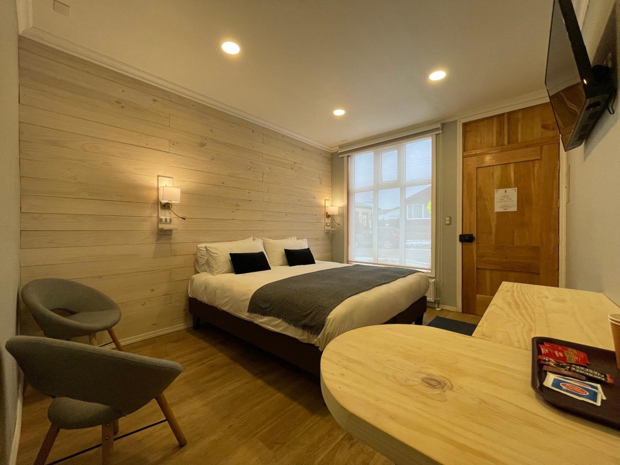 Hostal Boutique Puerta Roja بونتا أريناس المظهر الخارجي الصورة