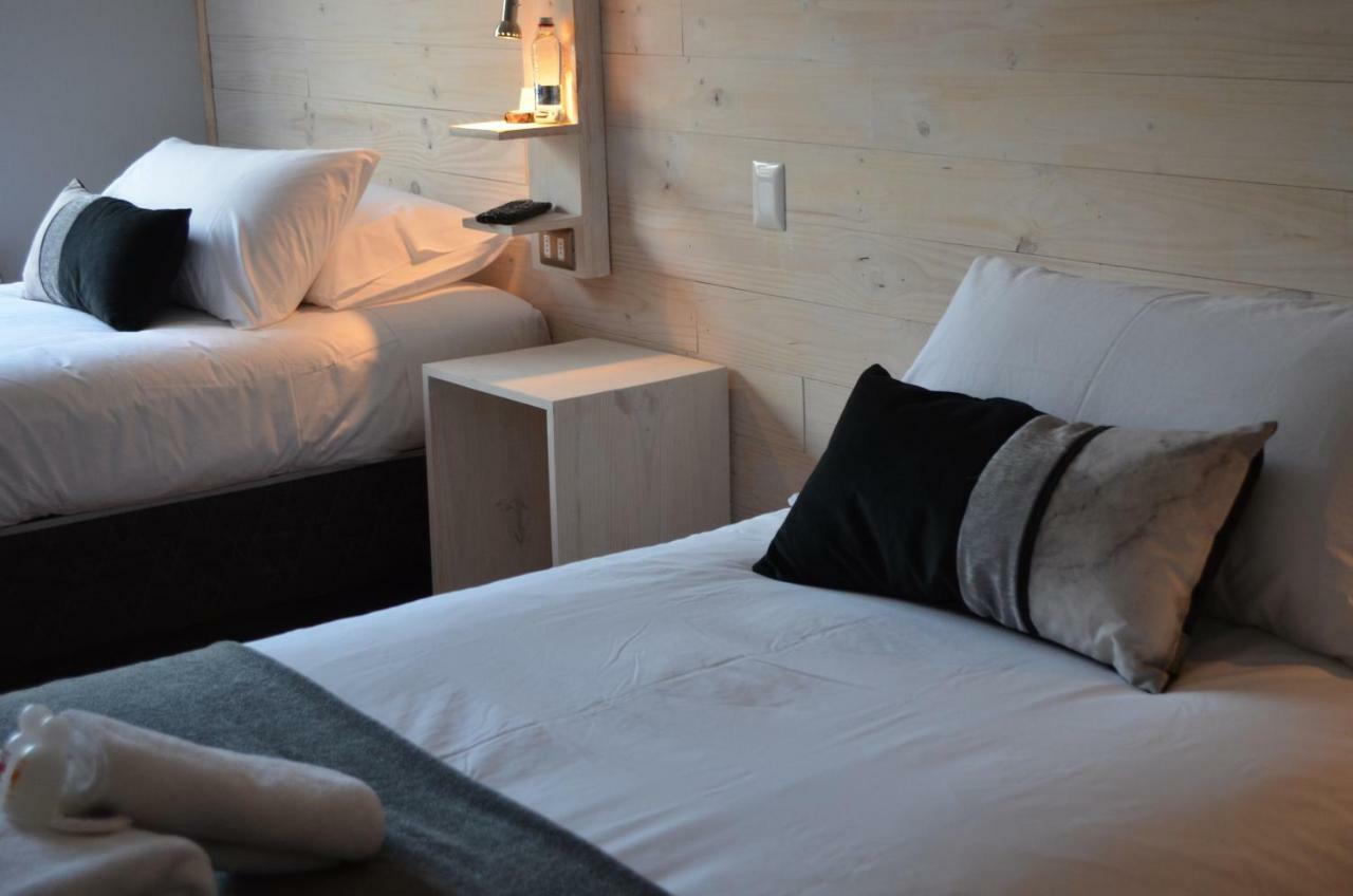 Hostal Boutique Puerta Roja بونتا أريناس المظهر الخارجي الصورة