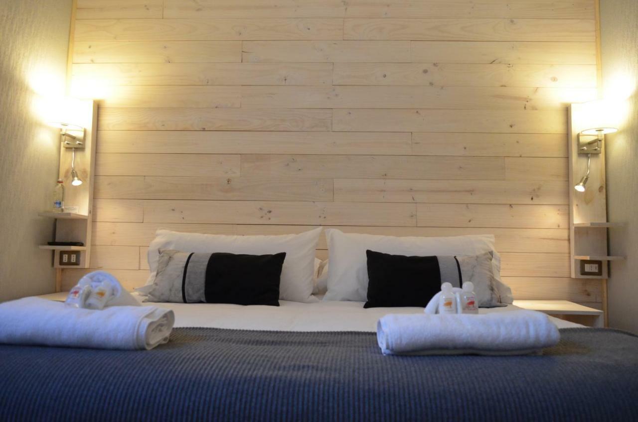 Hostal Boutique Puerta Roja بونتا أريناس المظهر الخارجي الصورة